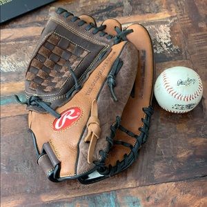 Baseball glove with baseball